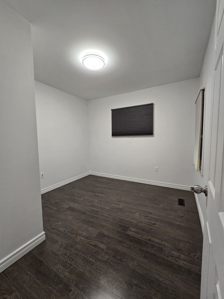 Dufferin St & Dupont St #Main - Photo 7 of 12