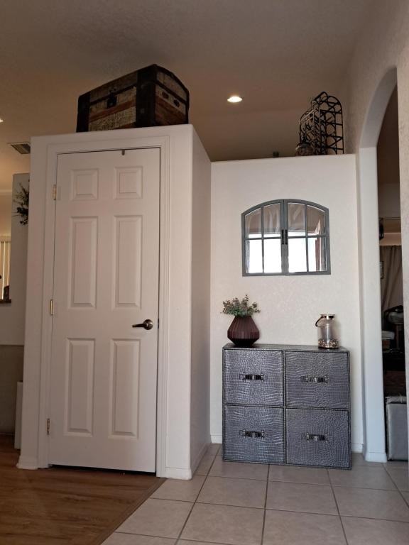 133 S 8th Pl - Photo 5 of 13
