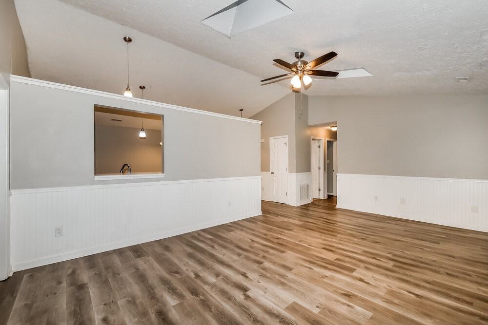 6210 Carrie Cir - Photo 6 of 15