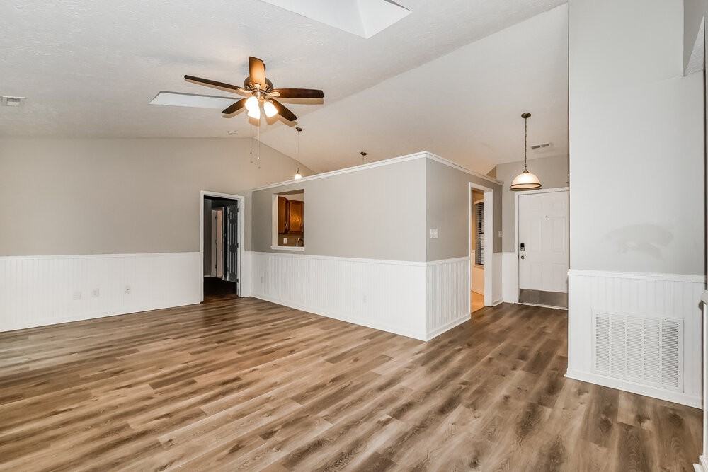 6210 Carrie Cir - Photo 7 of 15