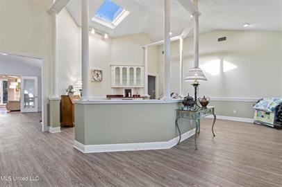 219 Tantallon Dr - Photo 2 of 10