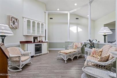 219 Tantallon Dr - Photo 3 of 10