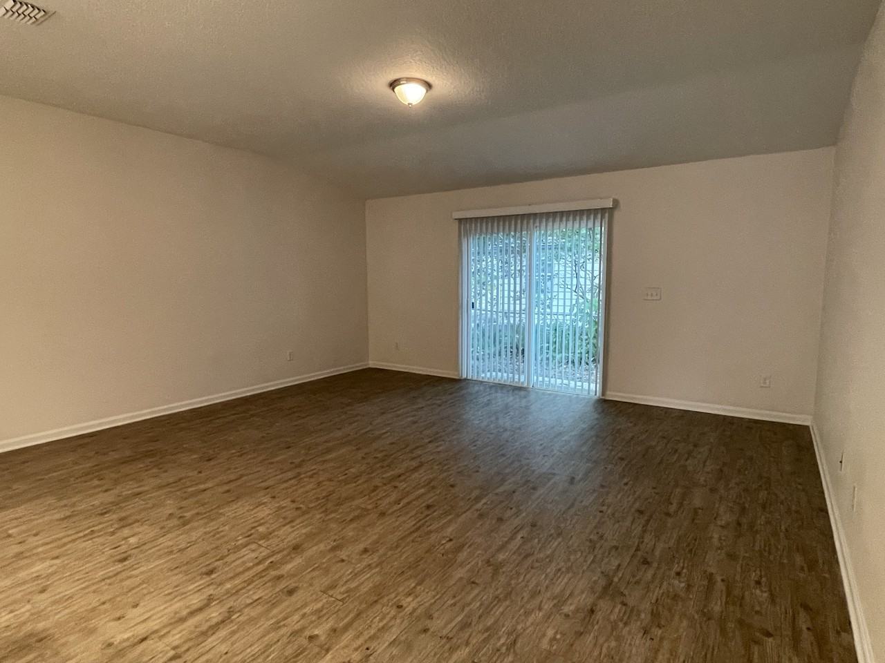 2335 Johnson Avenue - Photo 7 of 20