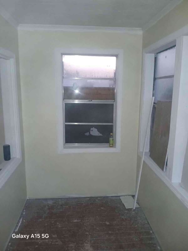 1614 Sommers St - Photo 3 of 12