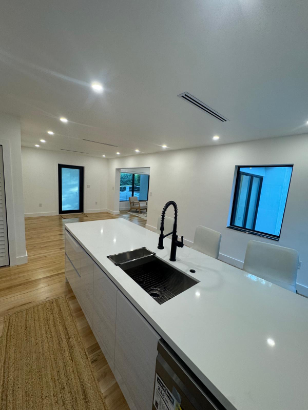 111 Avila Ct - Photo 3 of 11