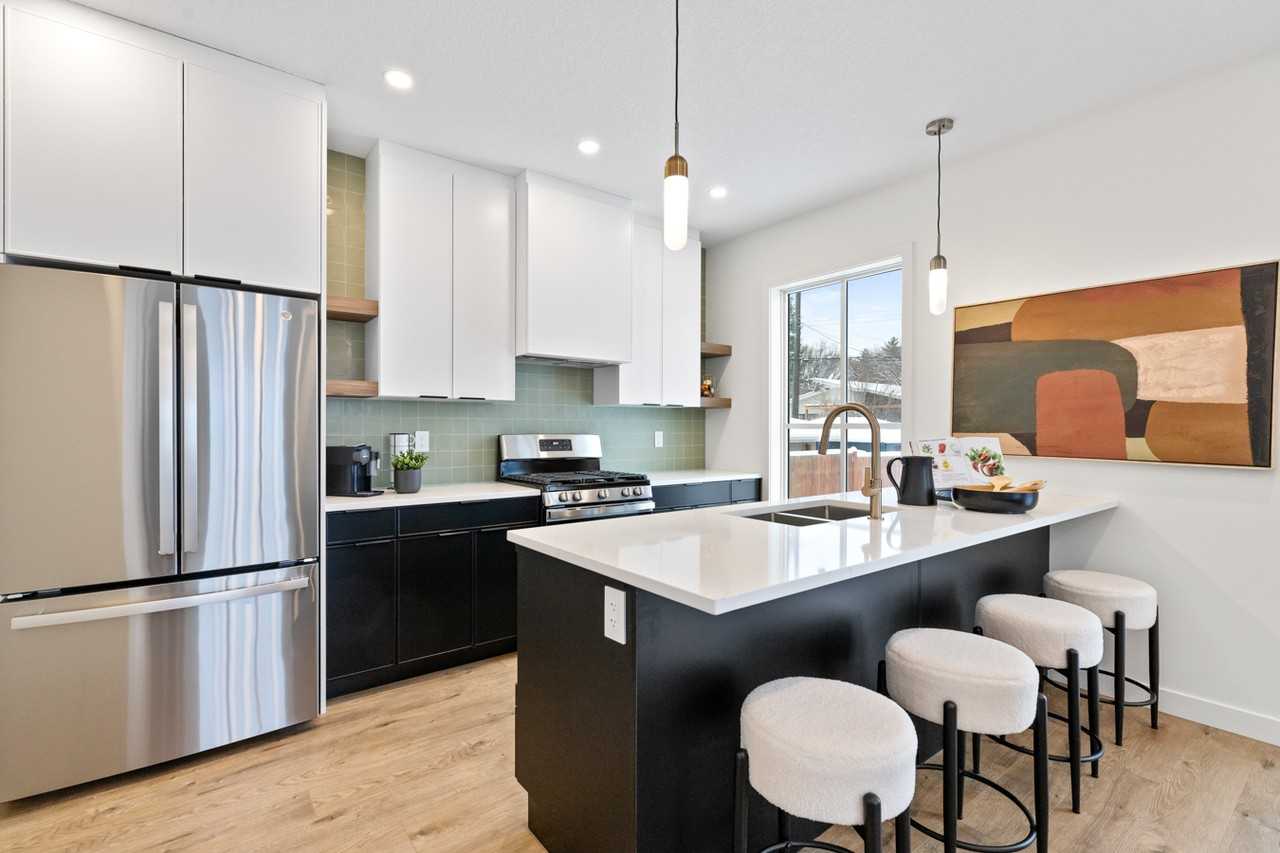7812 Main - 7812 104 Avenue Northwest - Photo 4 of 27