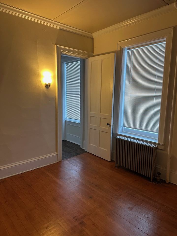 23 West Mohawk Street #3 - Photo 3 of 9