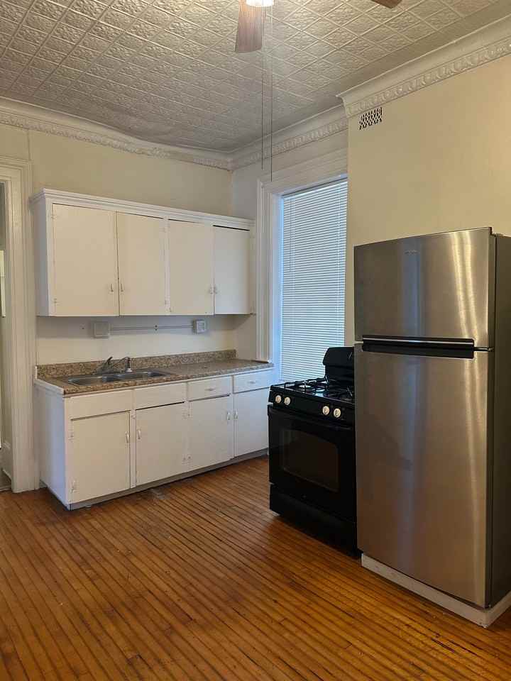 23 West Mohawk Street #3 - Photo 6 of 9