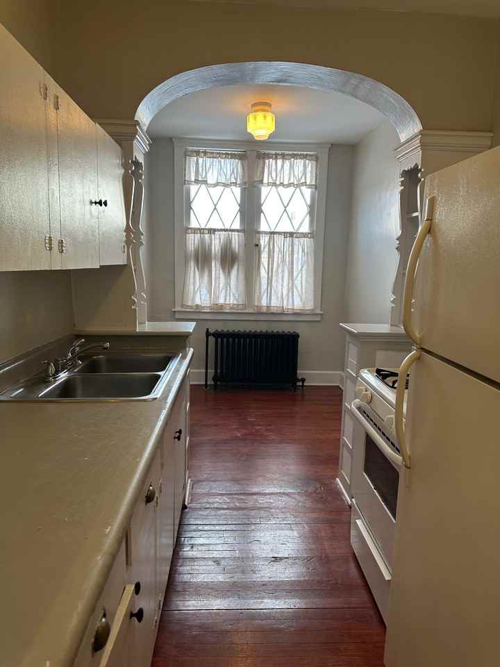 157 W 3rd St #3 - Photo 2 of 12