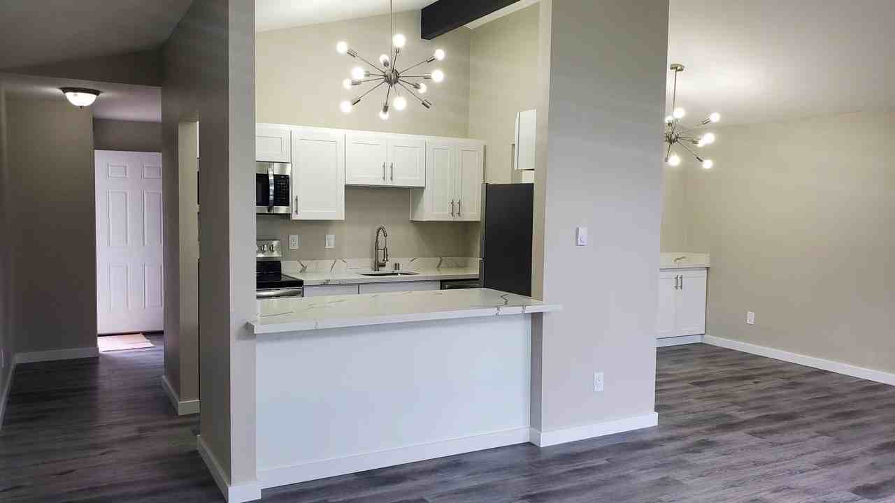 4900 74th Pl Ne #6 - Photo 3 of 16