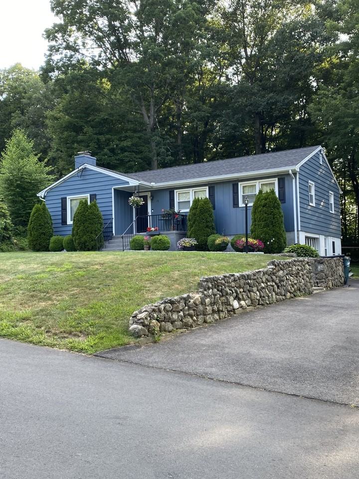 15 Dorothy Ave #NA - Photo 2 of 20