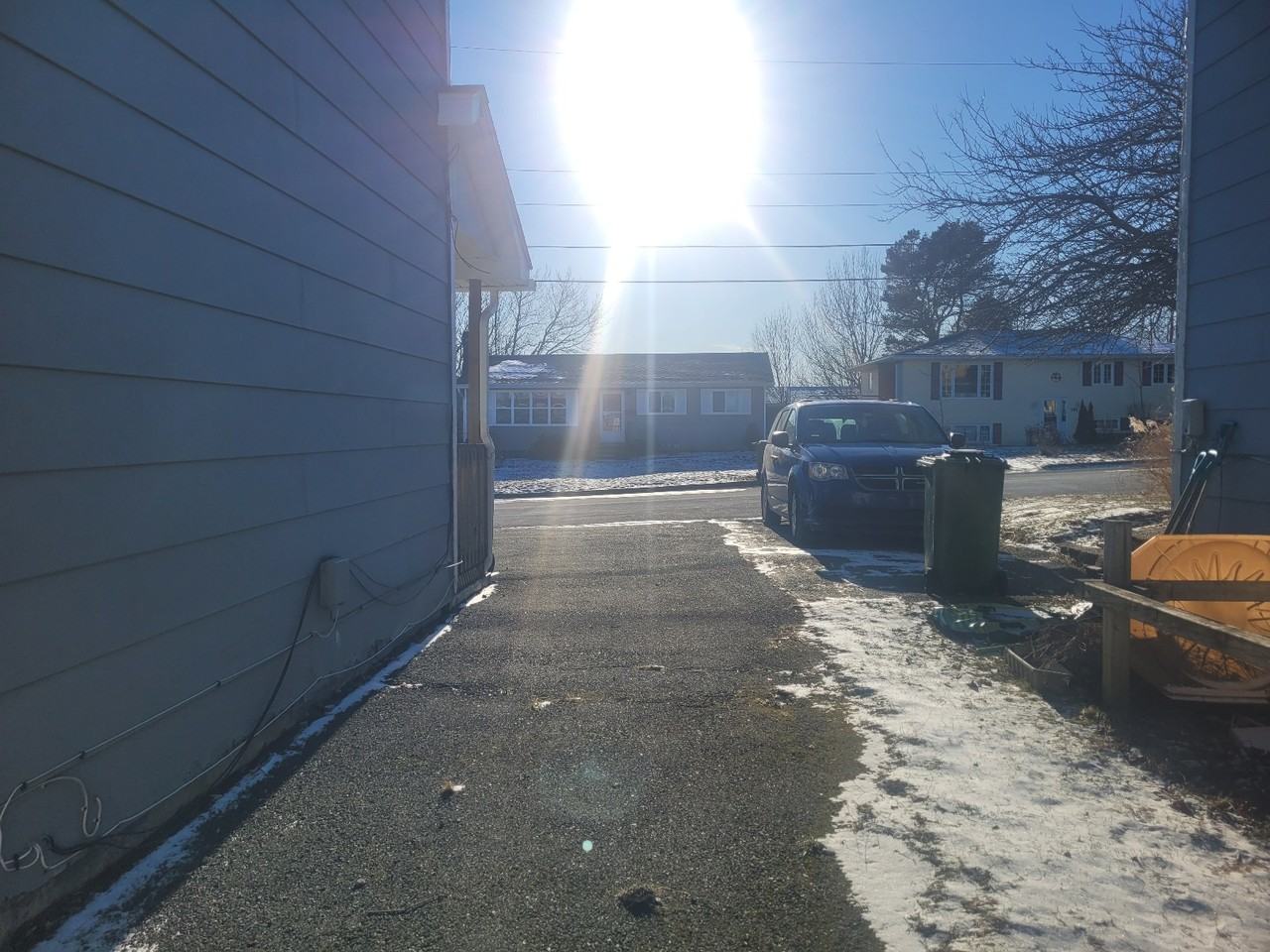 165 Amaranth Cres #1 - Photo 3 of 35