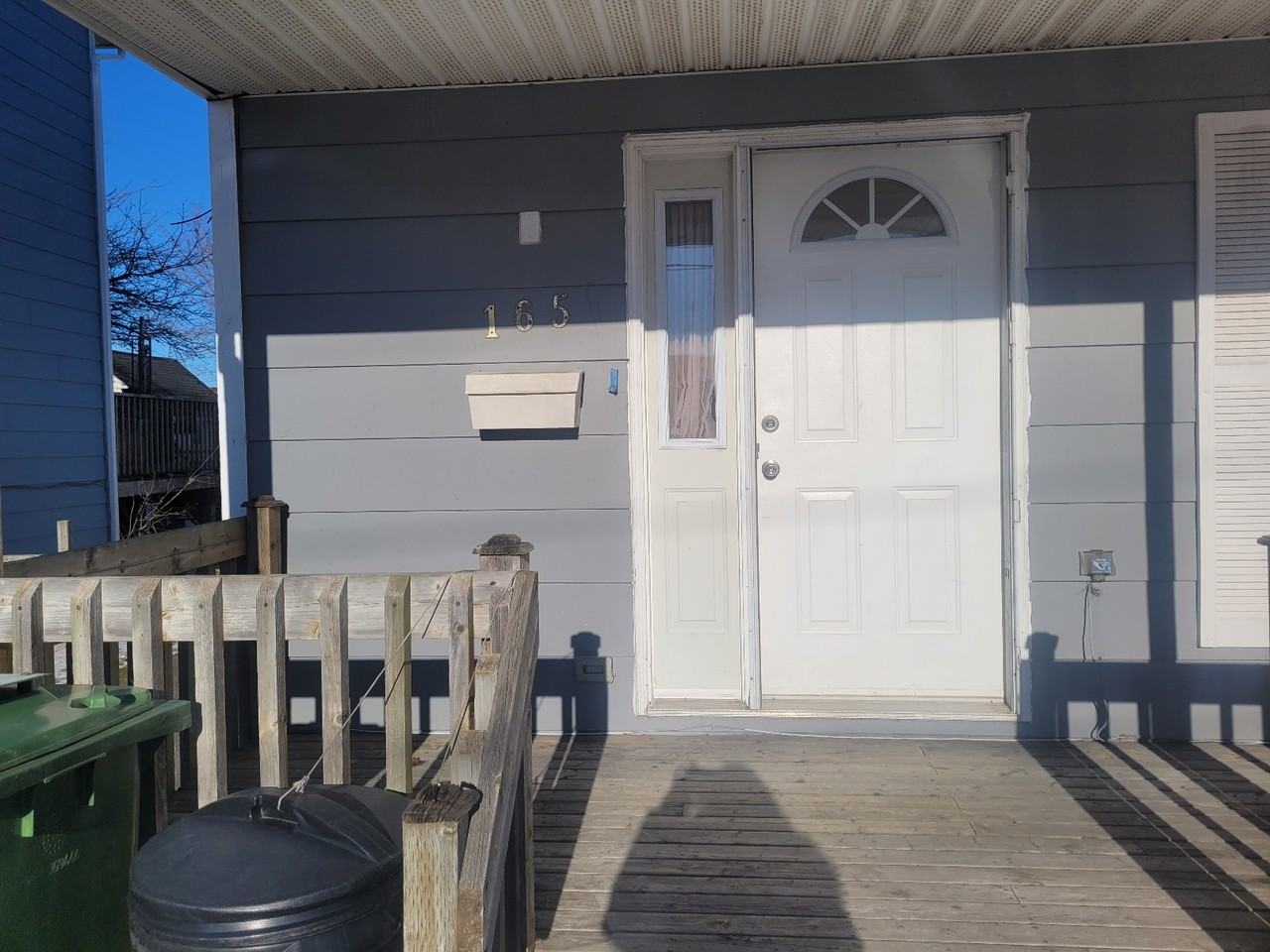 165 Amaranth Cres #1 - Photo 4 of 35