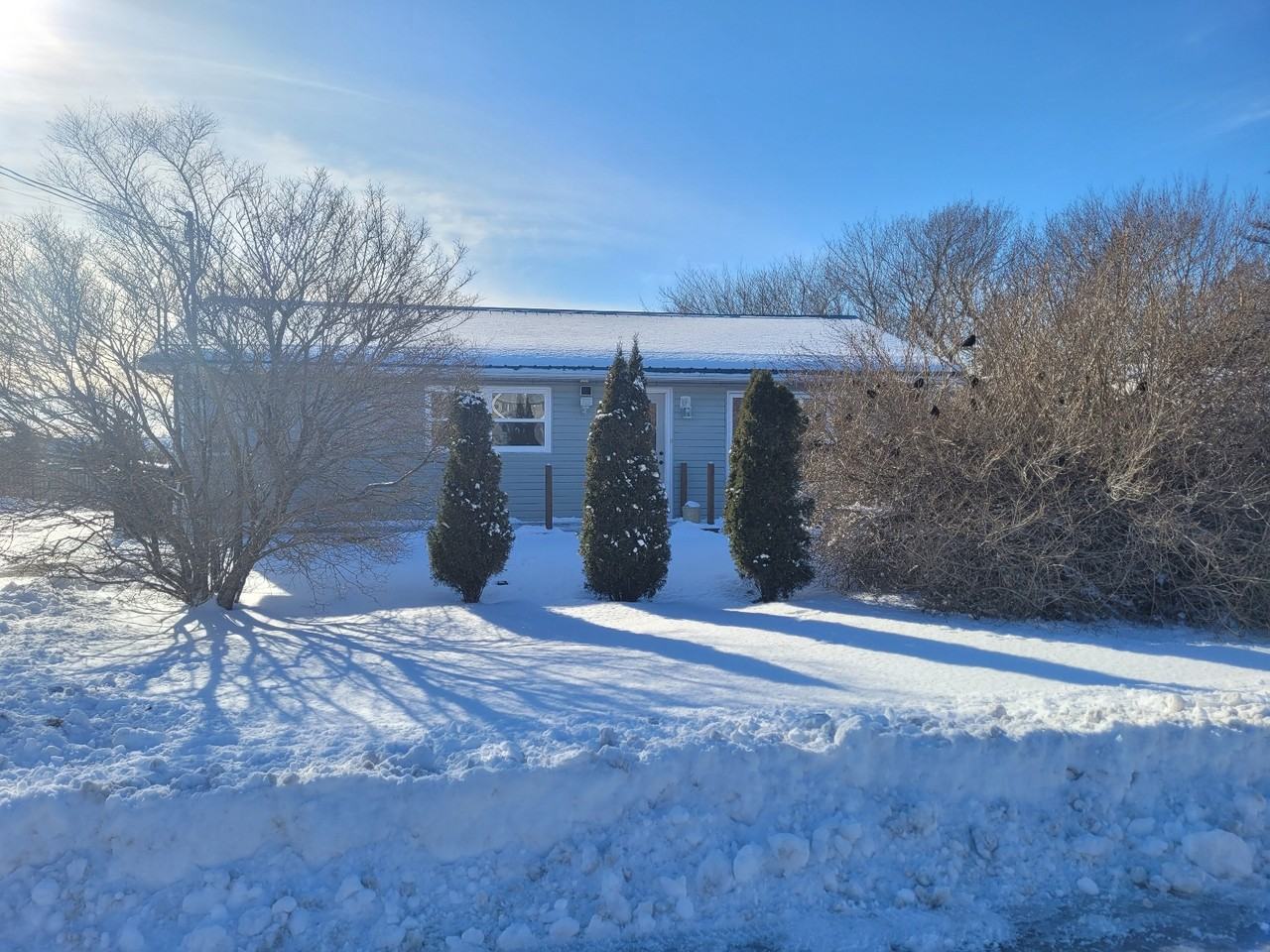 32 Inverary Dr #1 - Photo 2 of 24