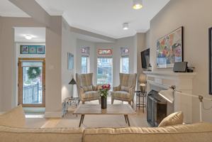 featured image of 47 Howland Avenue #1