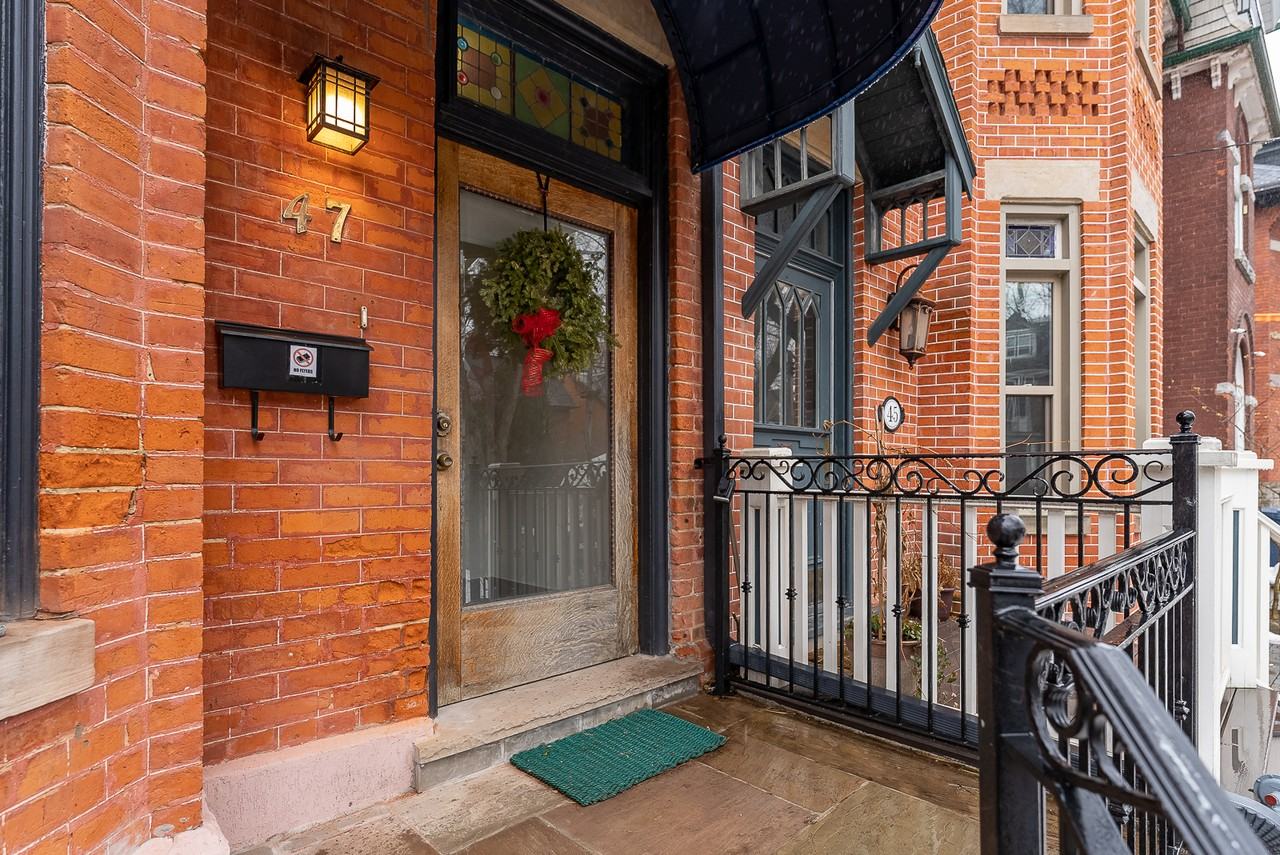 47 Howland Avenue #1 - Photo 5 of 41