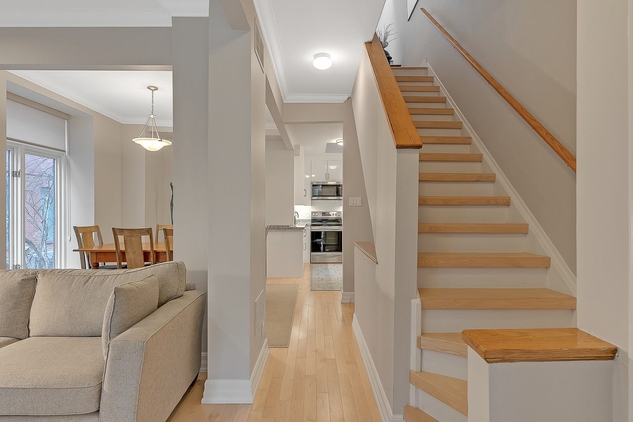 47 Howland Avenue #1 - Photo 7 of 41