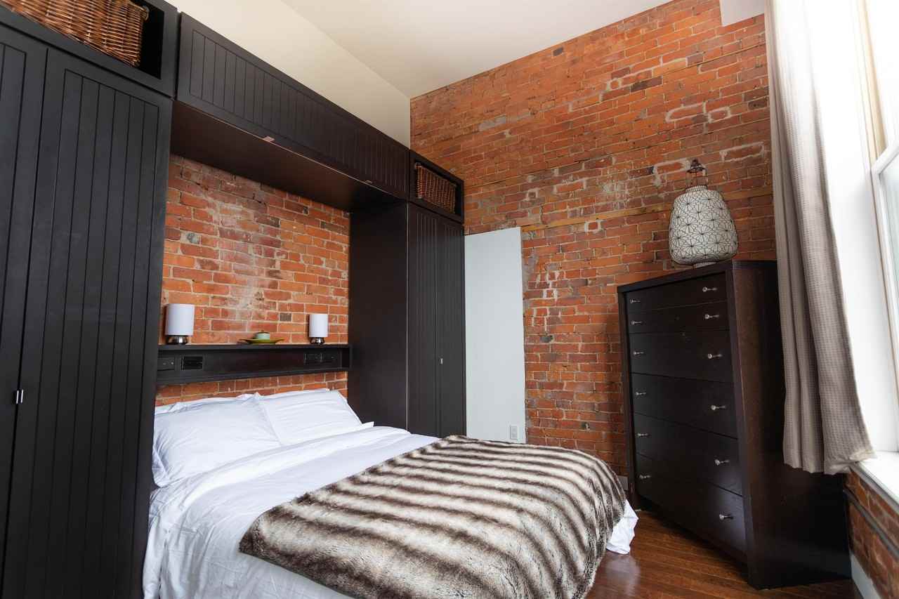 915 King St W #406 - Photo 3 of 50