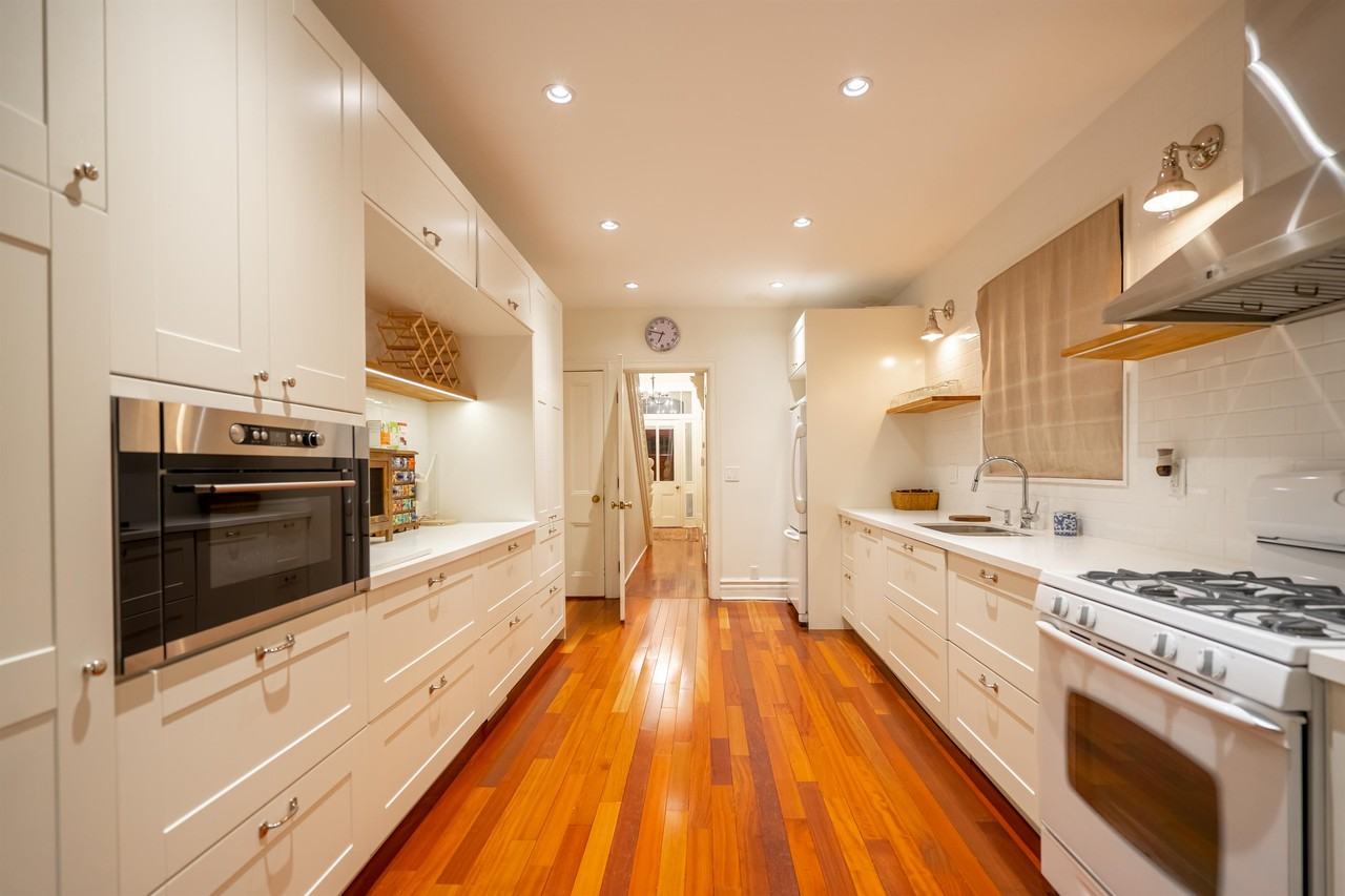 198 Bellwoods Avenue #1 - Photo 5 of 27