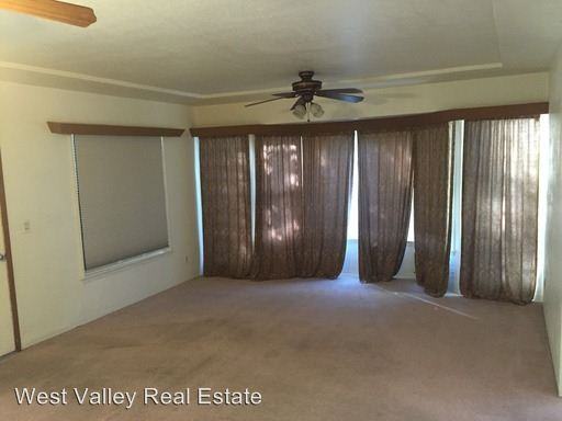 502 D St - Photo 2 of 19