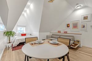 featured image of 195 Osler Street #1