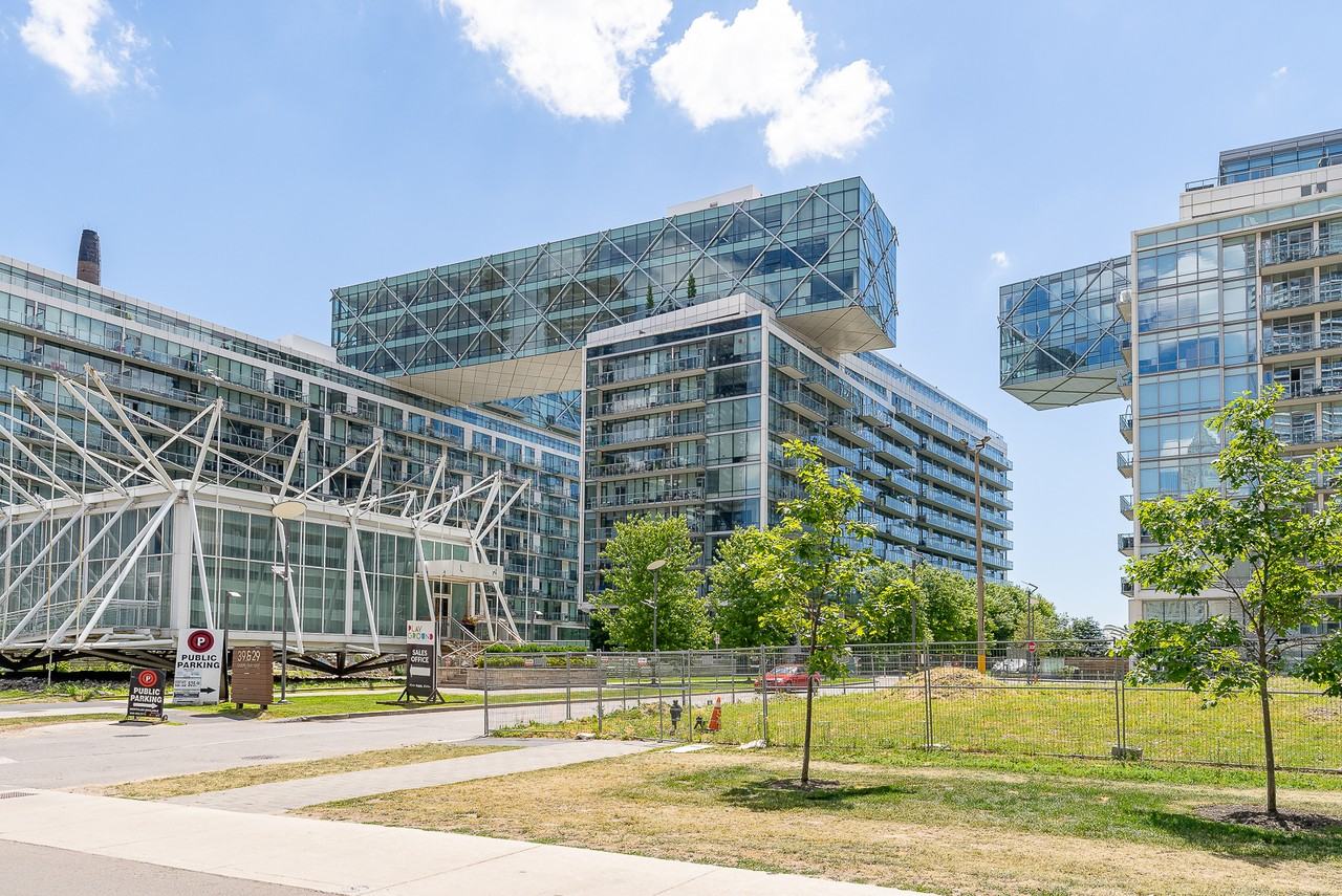 39 Queens Quay E #1 - Photo 2 of 23