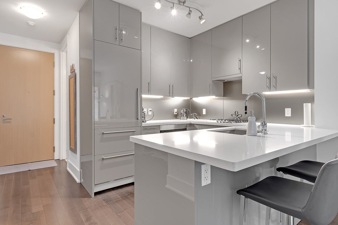 39 Queens Quay E #1 - Photo 3 of 23