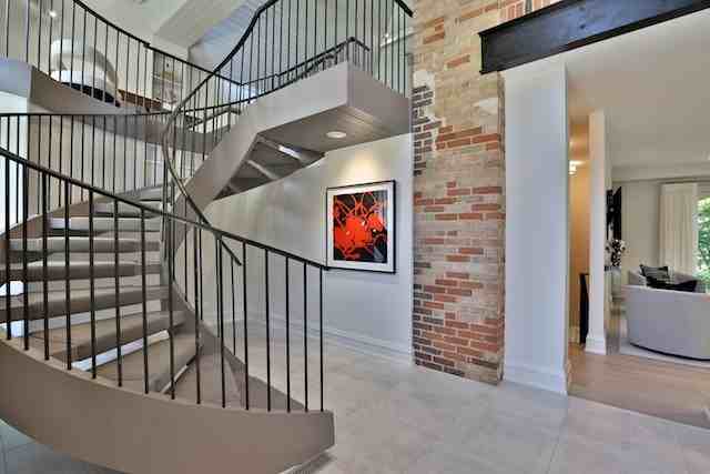 CoachHouse #1 - Photo 3 of 18