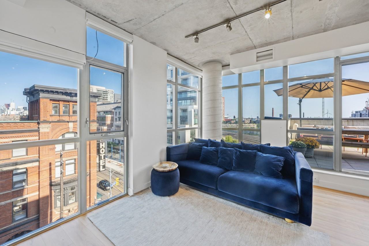 2 Gladstone Avenue #606 - Photo 7 of 24