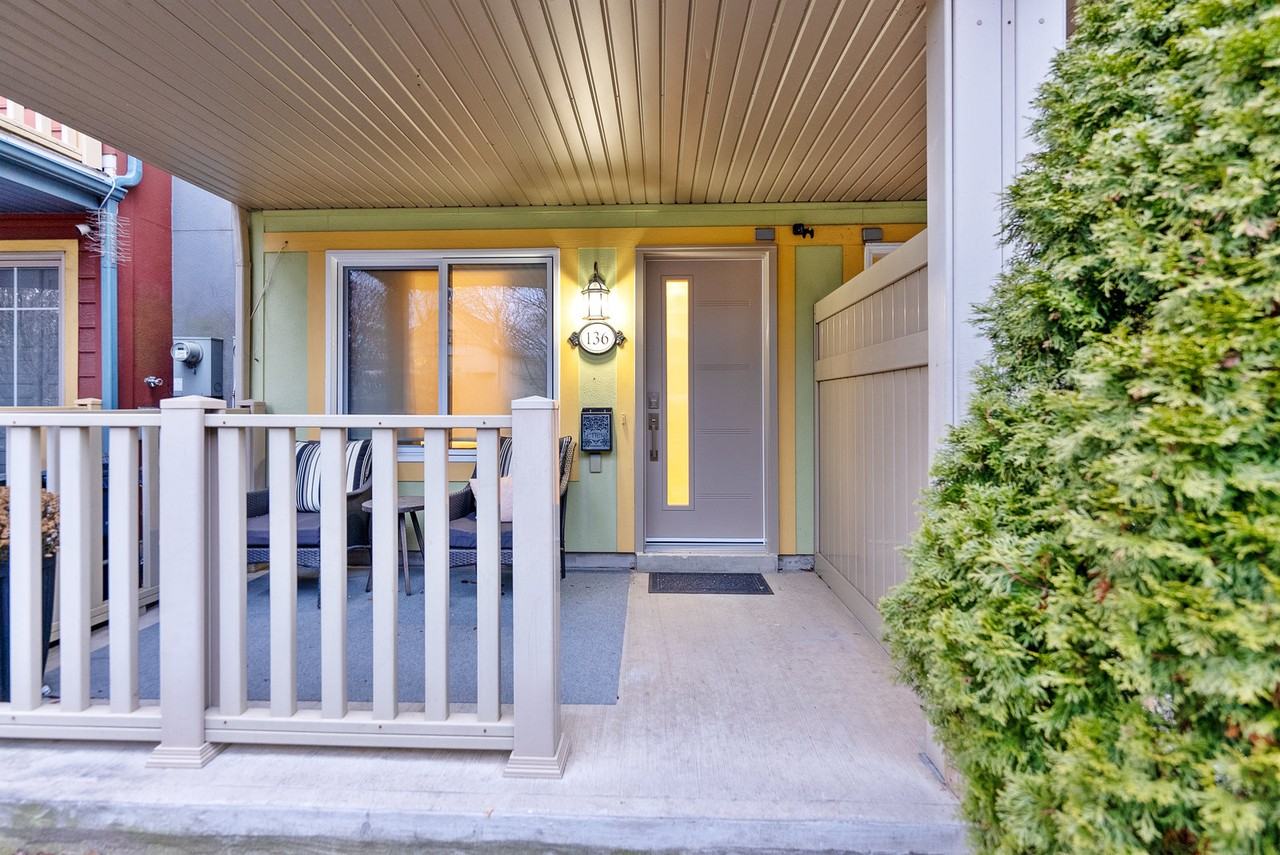 136 Woodbine Ave Lowr #1 - Photo 3 of 31