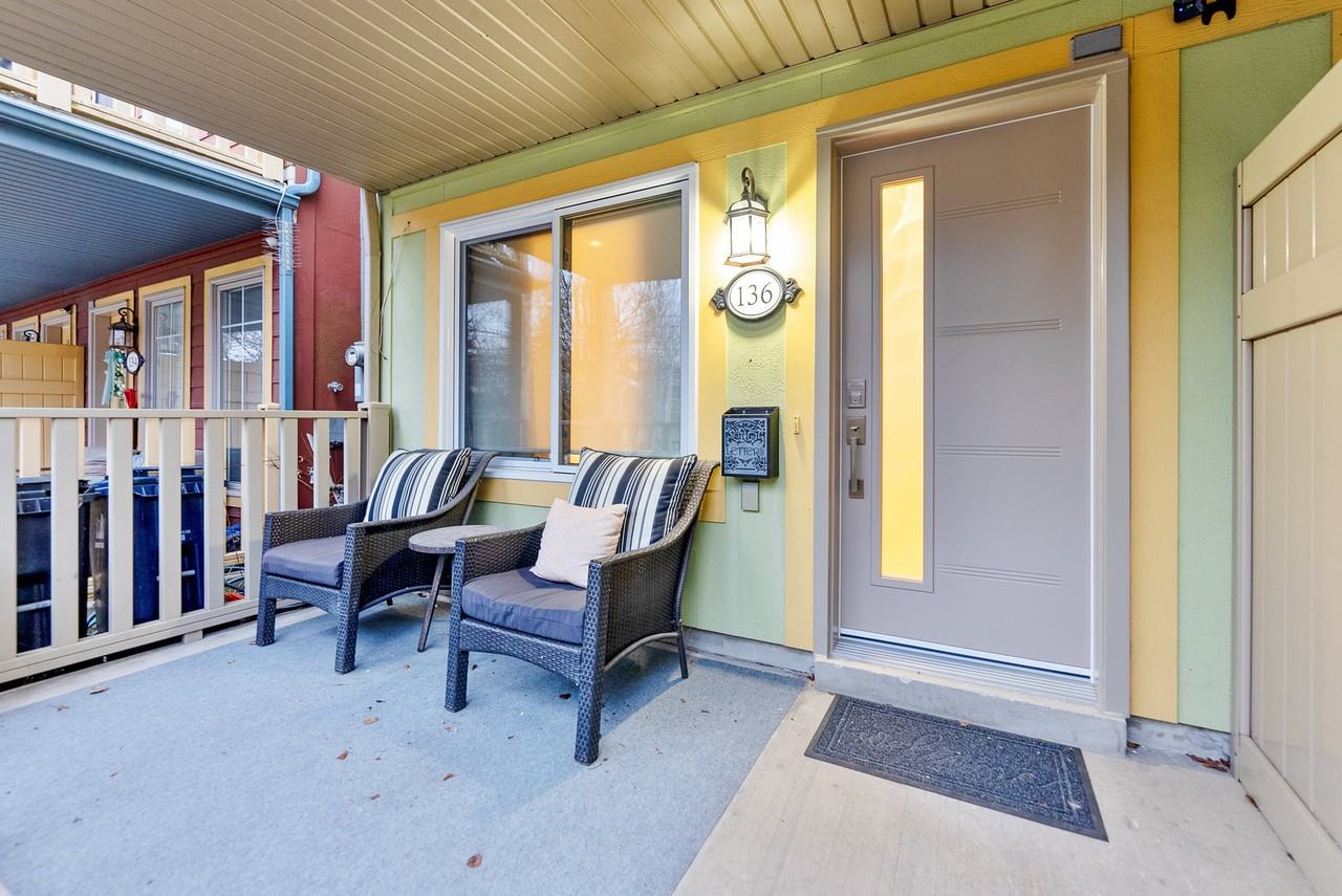 136 Woodbine Ave Lowr #1 - Photo 4 of 31