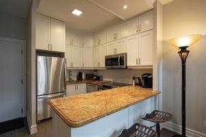 featured image of 2261 Lake Shore Boulevard West