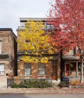 featured image of 125 Sorauren Av Main Floor