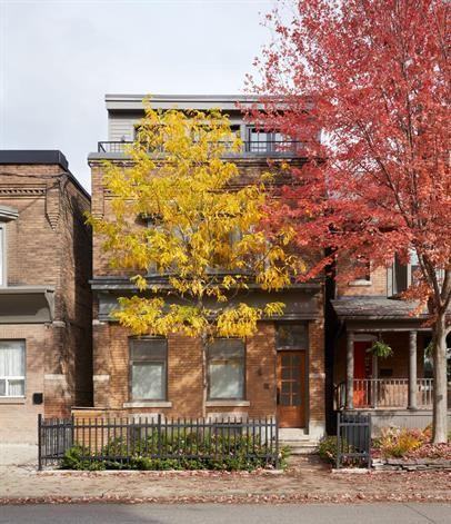 125 Sorauren Av Main Floor - Photo 2 of 14