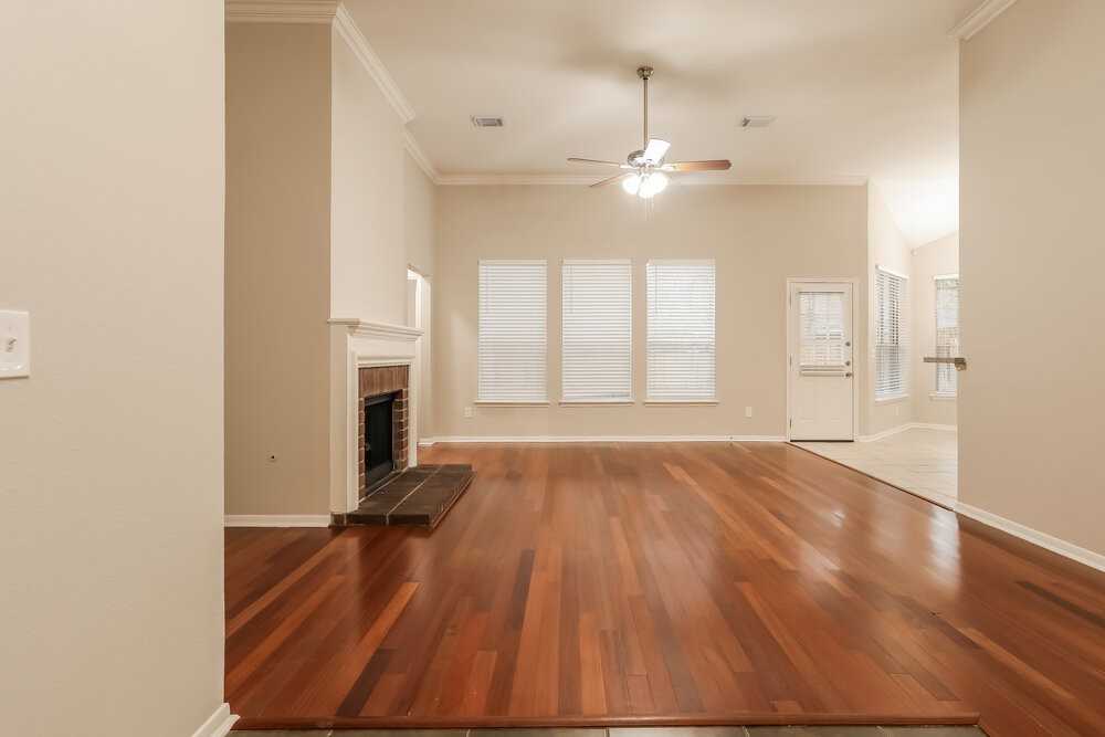19 Rosewater Pl - Photo 3 of 16
