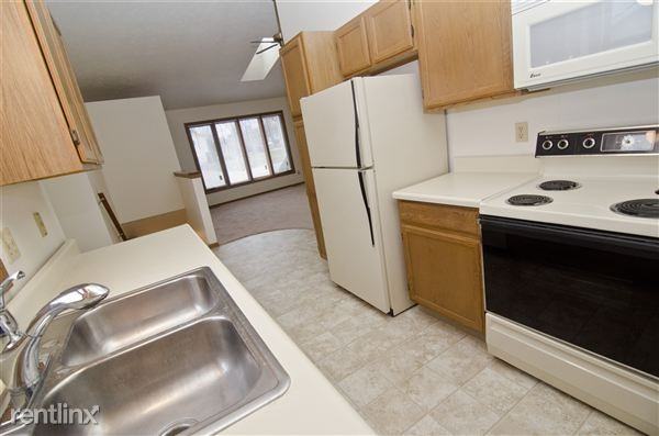 Kindlund Duplexes - Photo 3 of 4