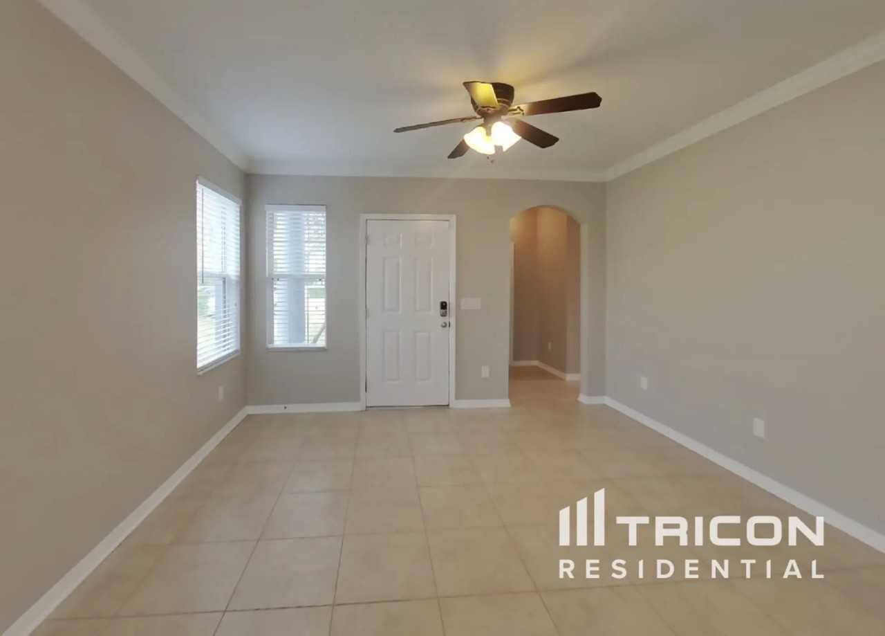 10119 10119 Landport Way Land O Lakes FL - Photo 3 of 25