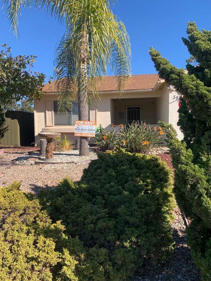 380 San Dimas Ave - Photo 2 of 6