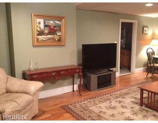 16 Hemlock Dr - Photo 3 of 9