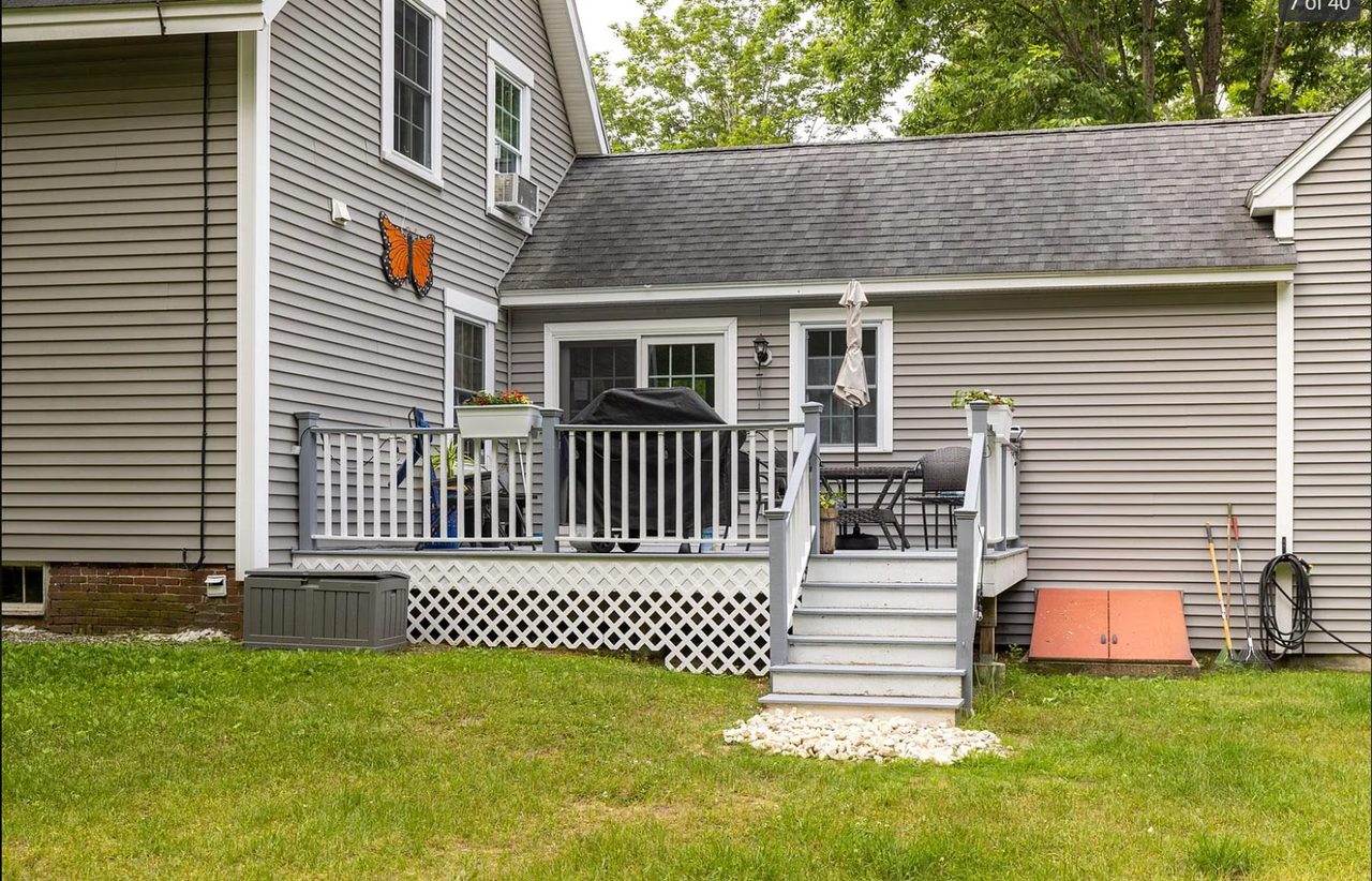 201 Portsmouth Ave #A - Photo 3 of 14