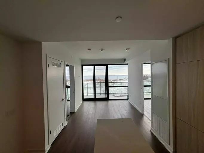 70 Mississauga Rd N #604 - Photo 2 of 14