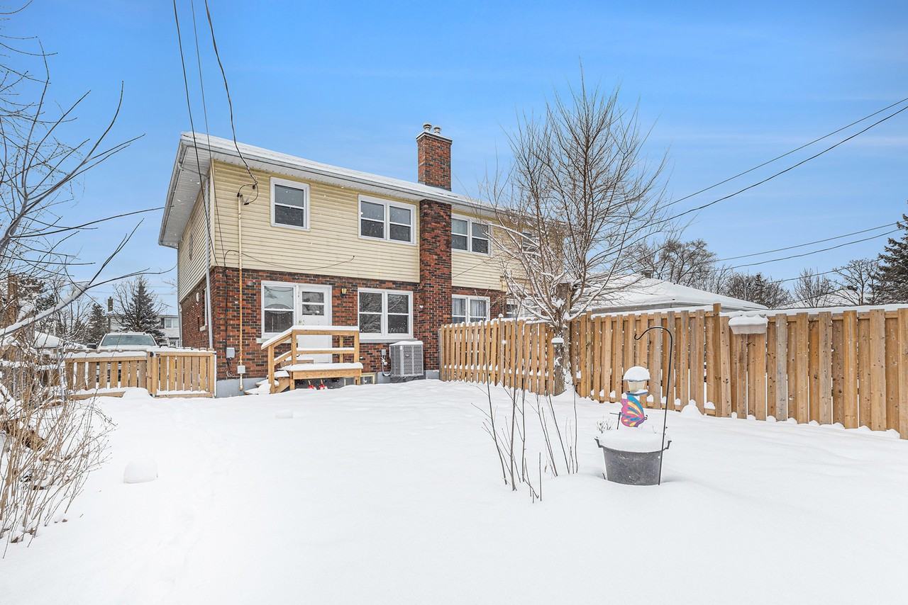 907 Smyth Road #A - Photo 3 of 16