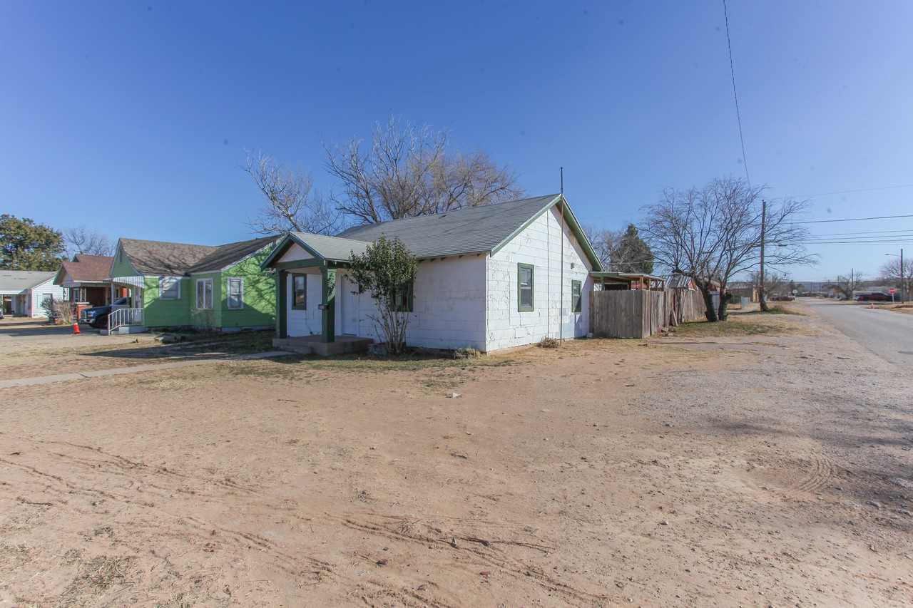 1100 East 12th Street - Photo 3 of 21