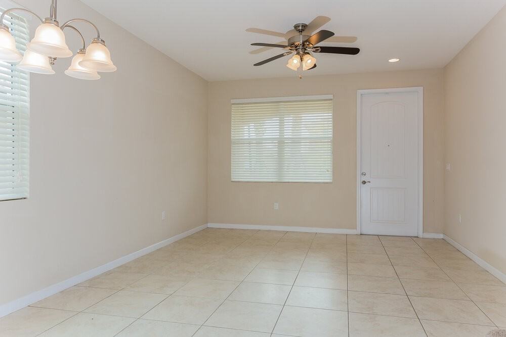 4815 Foxtail Palm Ct - Photo 2 of 15