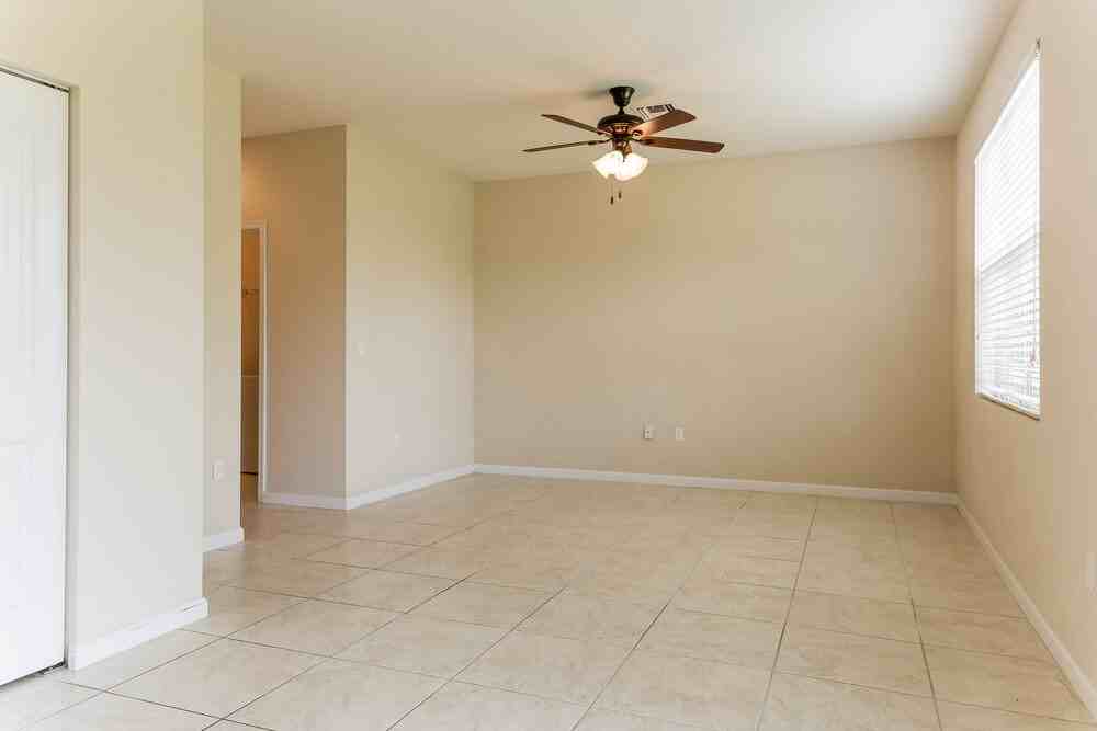 4815 Foxtail Palm Ct - Photo 3 of 15