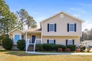 featured image of 301 Ivy Crest Dr