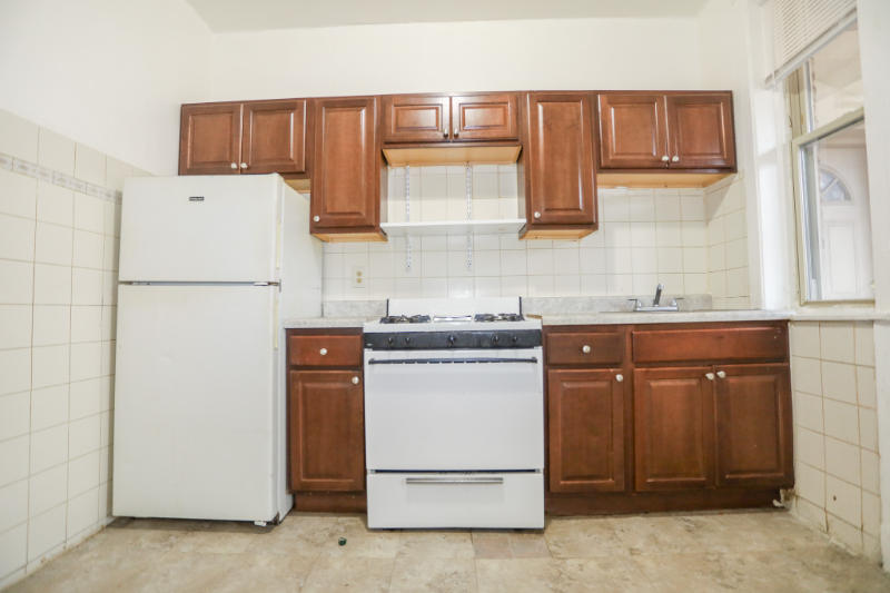 4747 N Kenneth Ave #3 - Photo 5 of 7