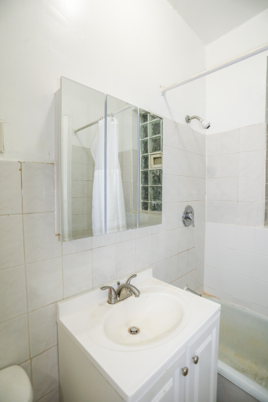4747 N Kenneth Ave #3 - Photo 7 of 7
