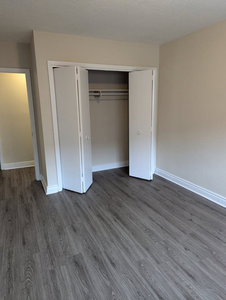 344 Dundas Street - Photo 5