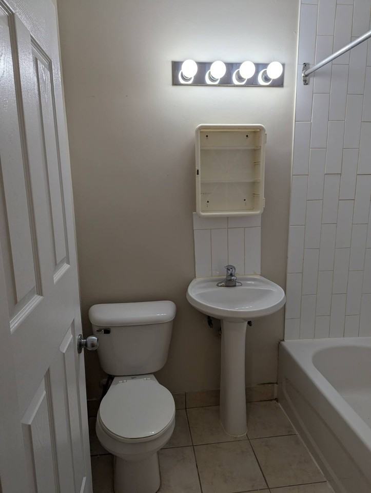 344 Dundas Street - Photo 7
